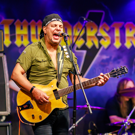 Thunderstruck- Stonebridge Wasaga Beach Blues