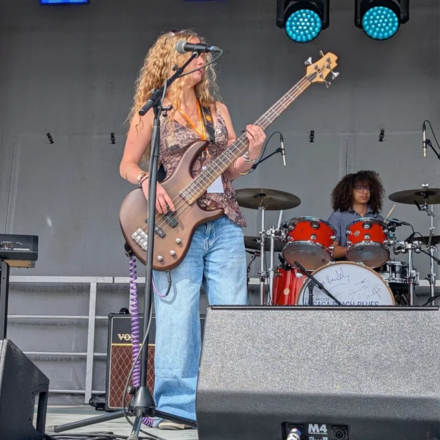 WOW! We could not have asked for better music, performers, fans, weather or energy. What a great Saturday at Stonebridge Wasaga Beach Blues. 😎
Thanks to:
@eyesofvioletofficial 
The MacKenzie Blues Band 
James Legere 
FOG Blues & Brass Band 
The Mike McCarthy Band 
Shane Cloutier and Likely Spam
Jimi 
LMT Connection 
Mudmen Celtic Rock Band 

#bluesinthebeach
#explorewasagabeach
#bringhomethewin
#liuna183
#roryallepagelocationsnorth